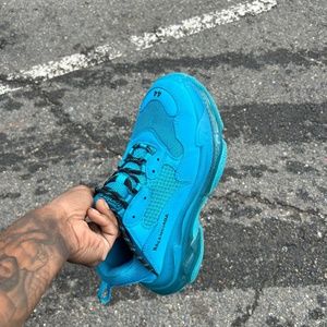 Balenciaga size 44